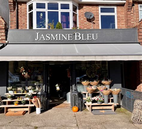 jasmine bleu